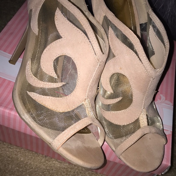 cute heels🍂 FINAL SALE🥁LAST CALL - Picture 6 of 7